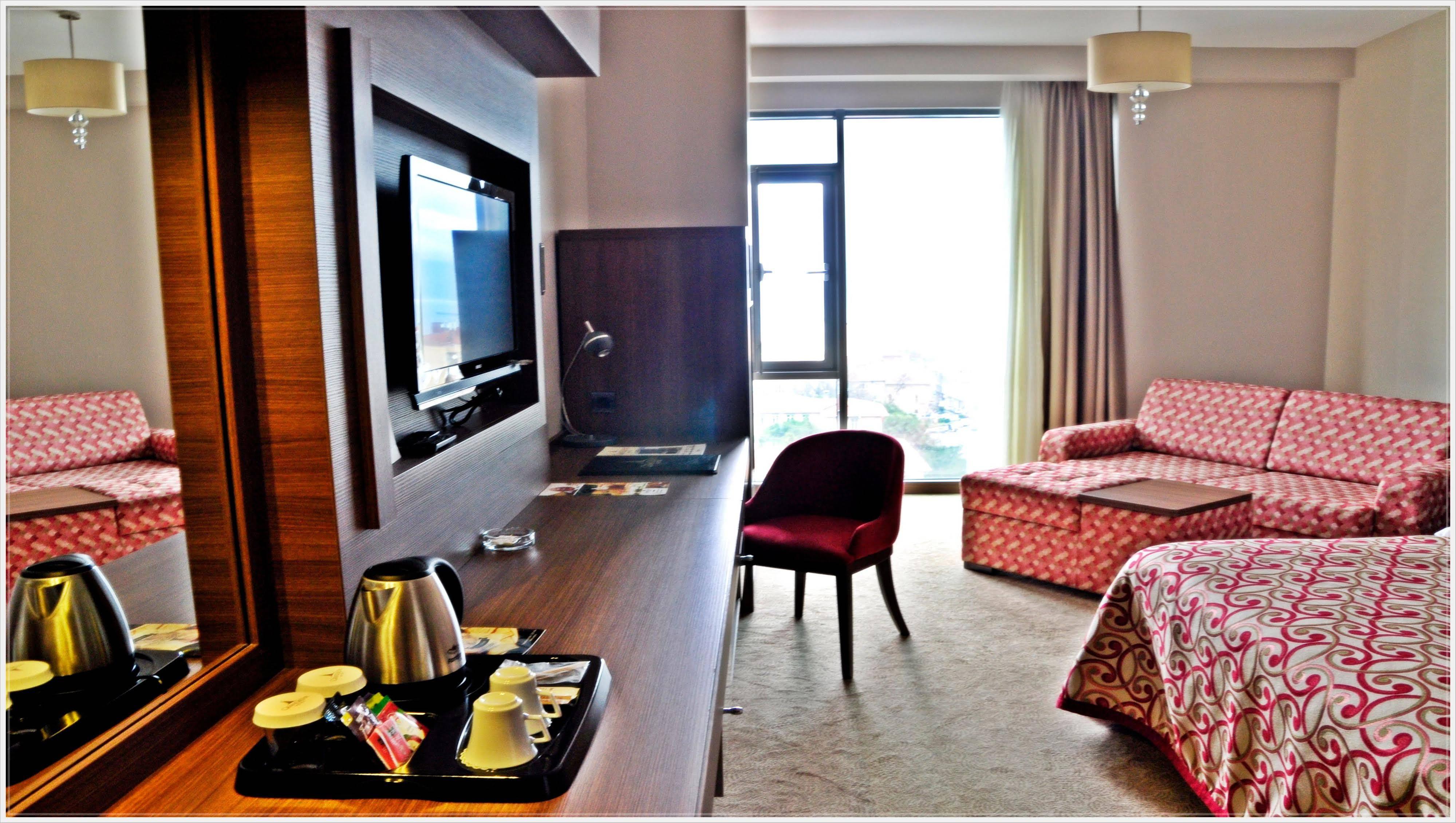 Grand Asya Hotel Bandırma Εξωτερικό φωτογραφία